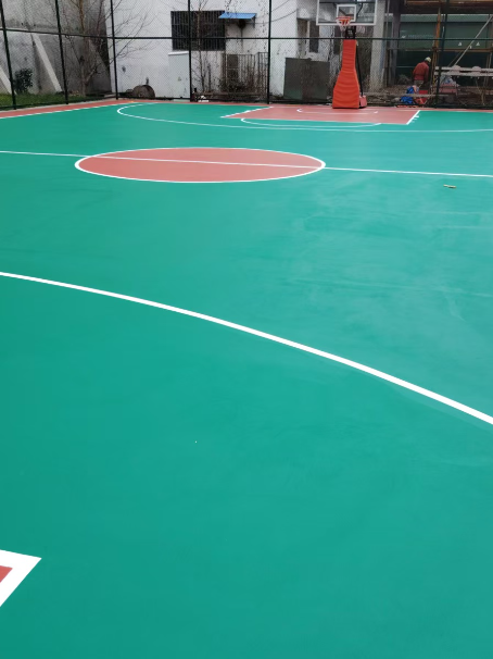 铜川 球场长期使用易出现地面开裂